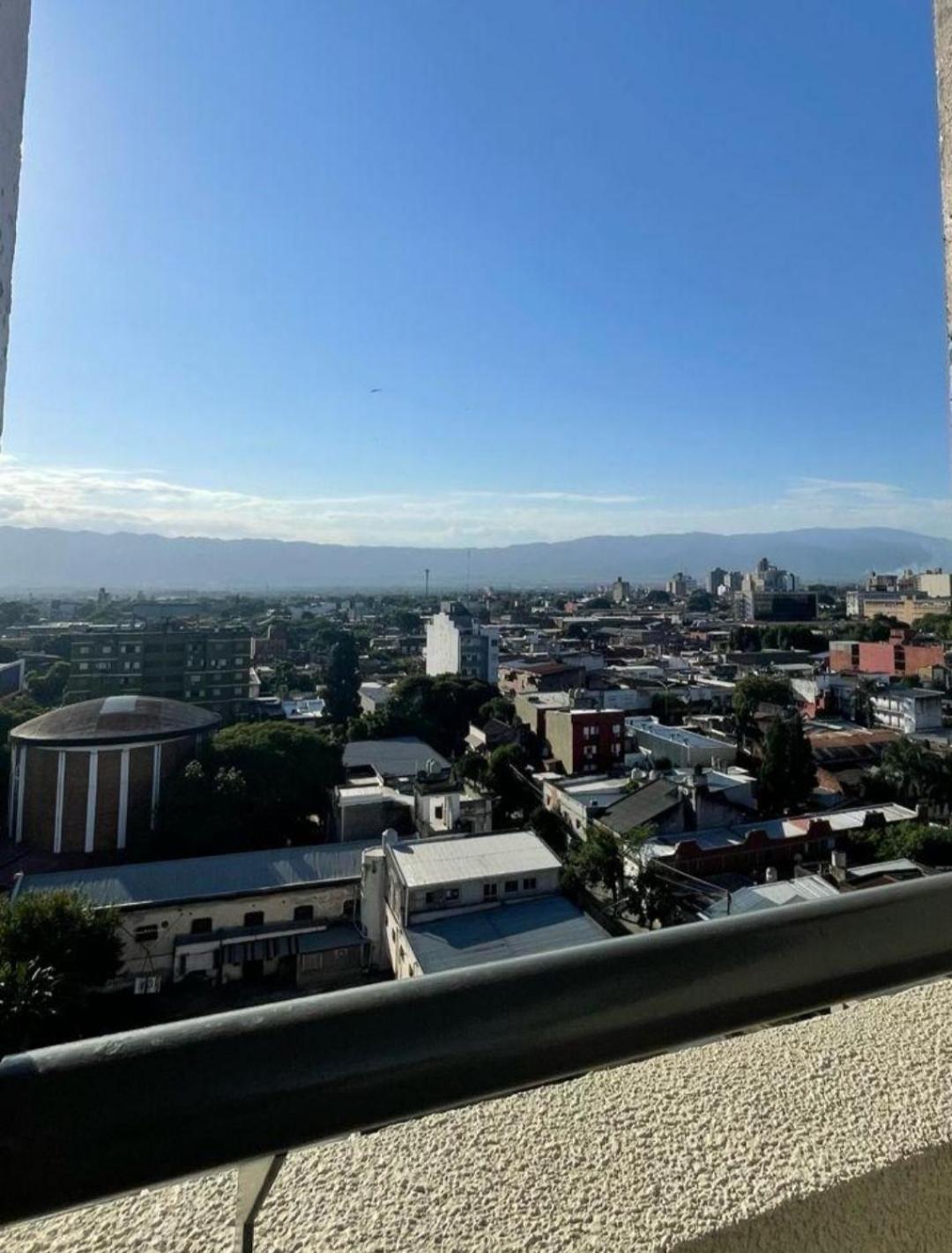 Tucuman Con Cochera Y Pileta Apartment
